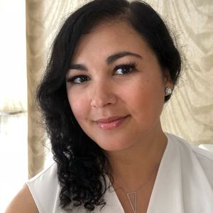 Meet your Posher, Ionela